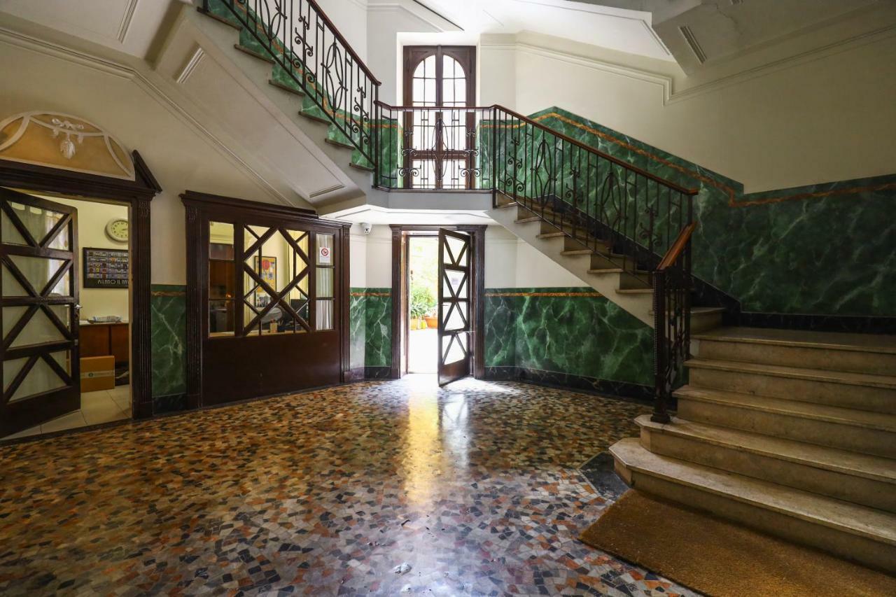 Bed and Breakfast House Of Frames Милан Экстерьер фото